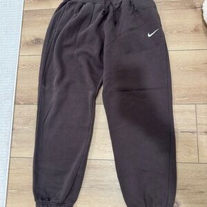 Nike - Women’s Brown Jogger Sweatpants